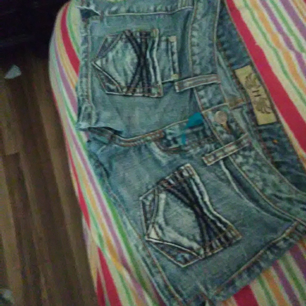 Hint Jean shorts